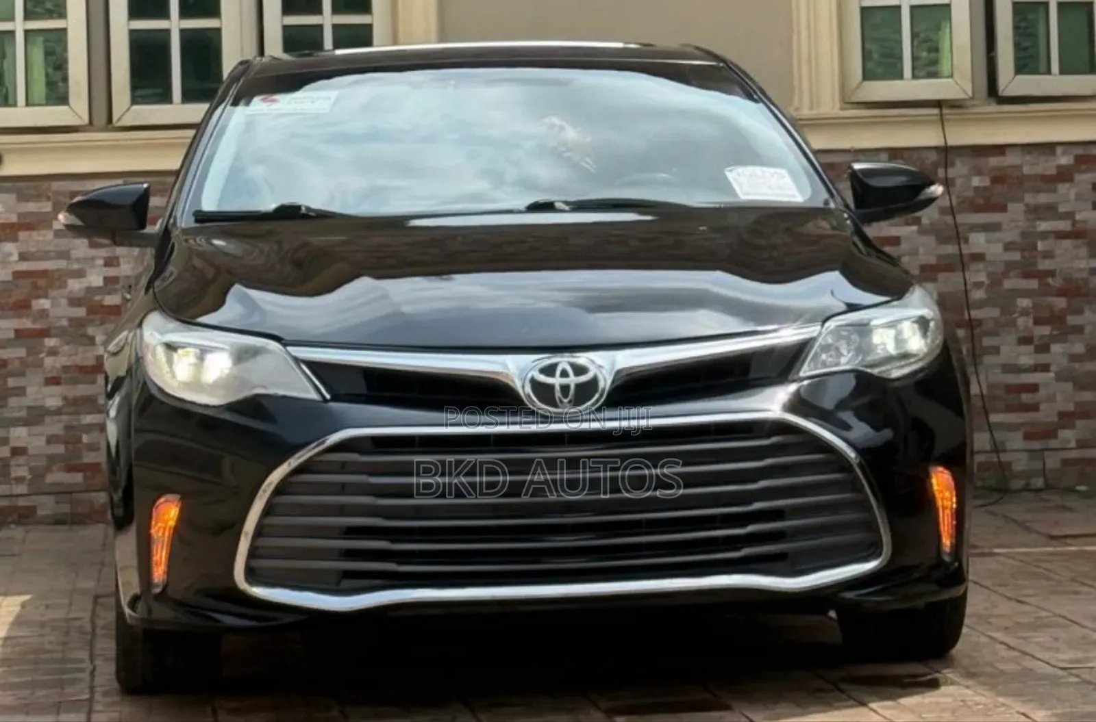 Toyota Avalon Limited 4dr Sedan (3.5L 6cyl 6A) 2014 Black