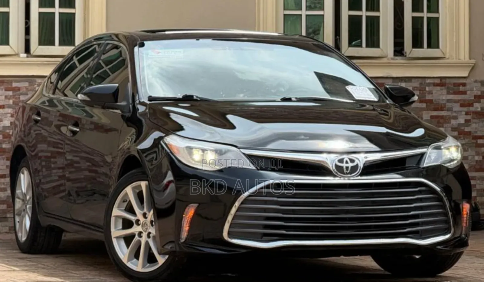 Toyota Avalon Limited 4dr Sedan (3.5L 6cyl 6A) 2014 Black
