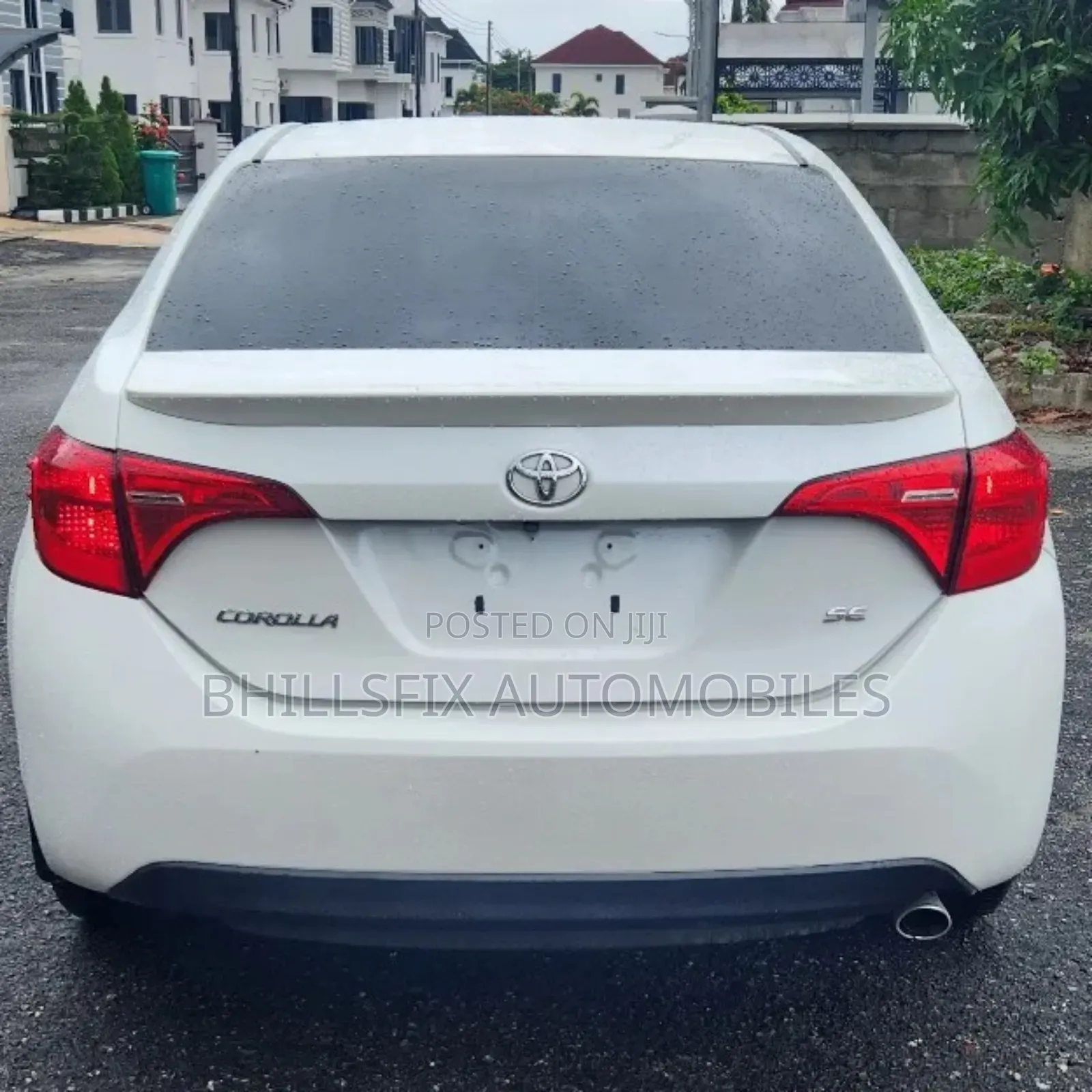 Toyota Corolla SE Special Edition 4dr Sedan (1.8L 4cyl CVT) 2017 White
