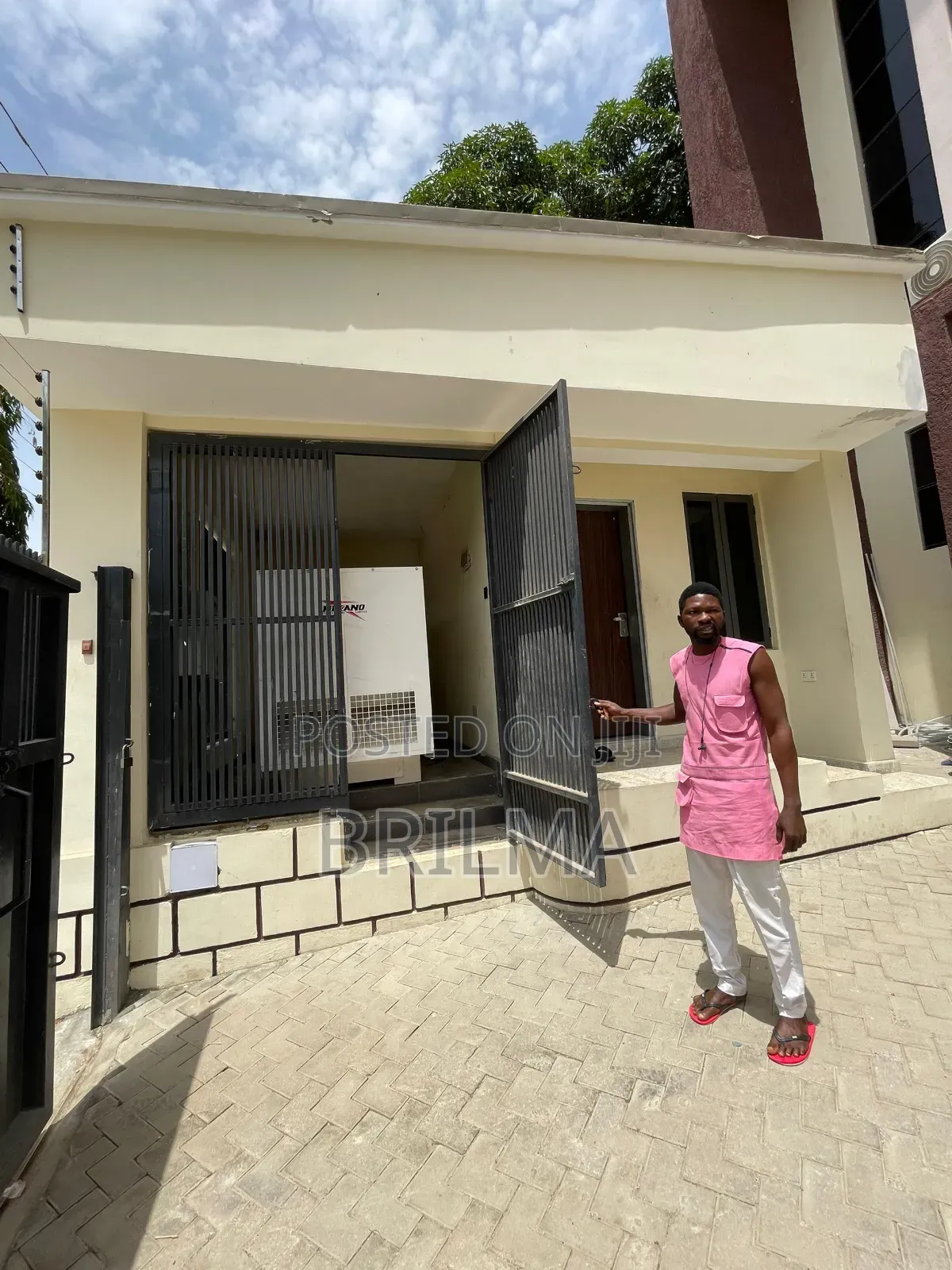 7 Bedroom Office Space in Wuse Zone 3 for Rent