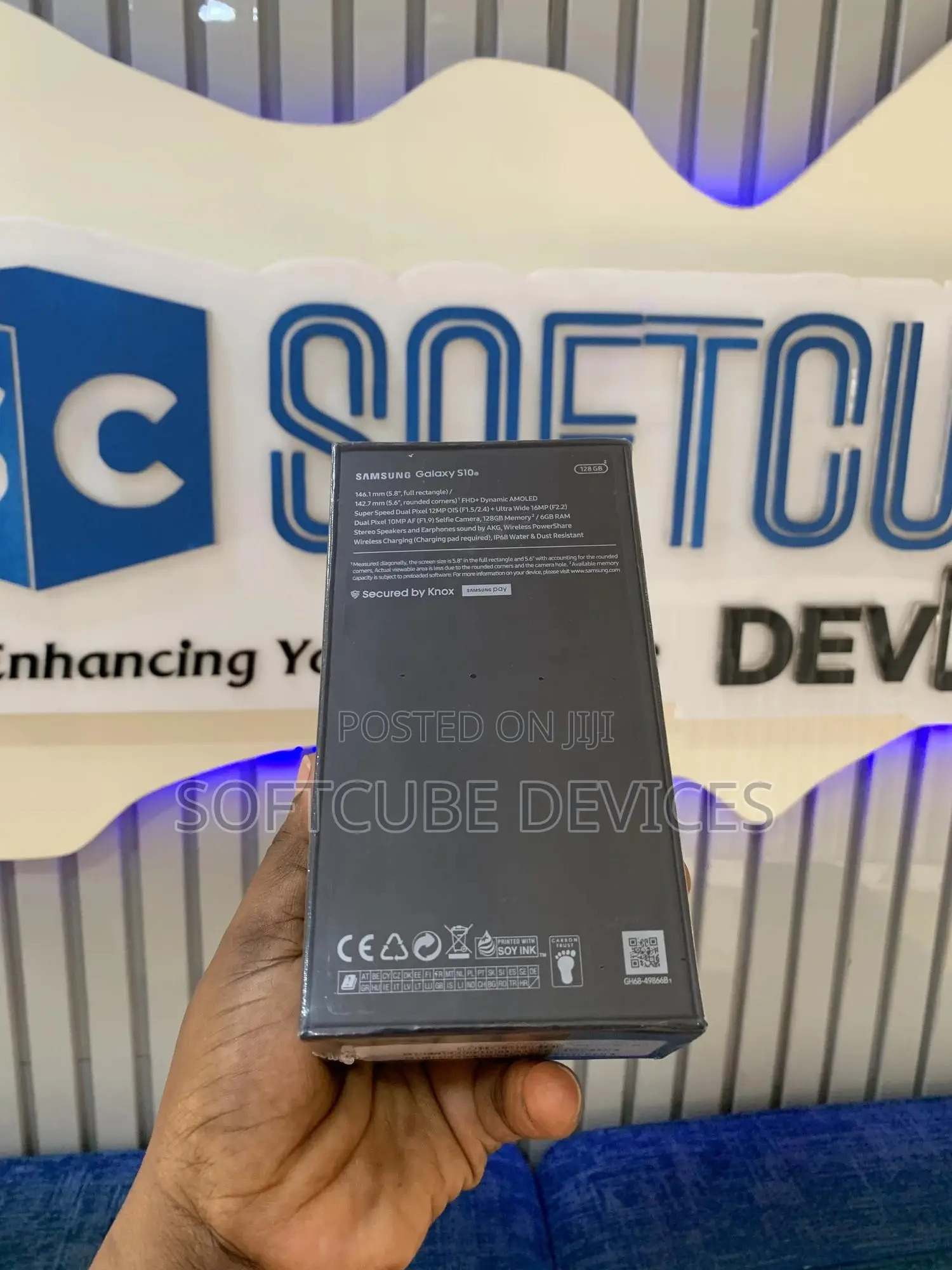 New Samsung Galaxy S10e 128 GB Black