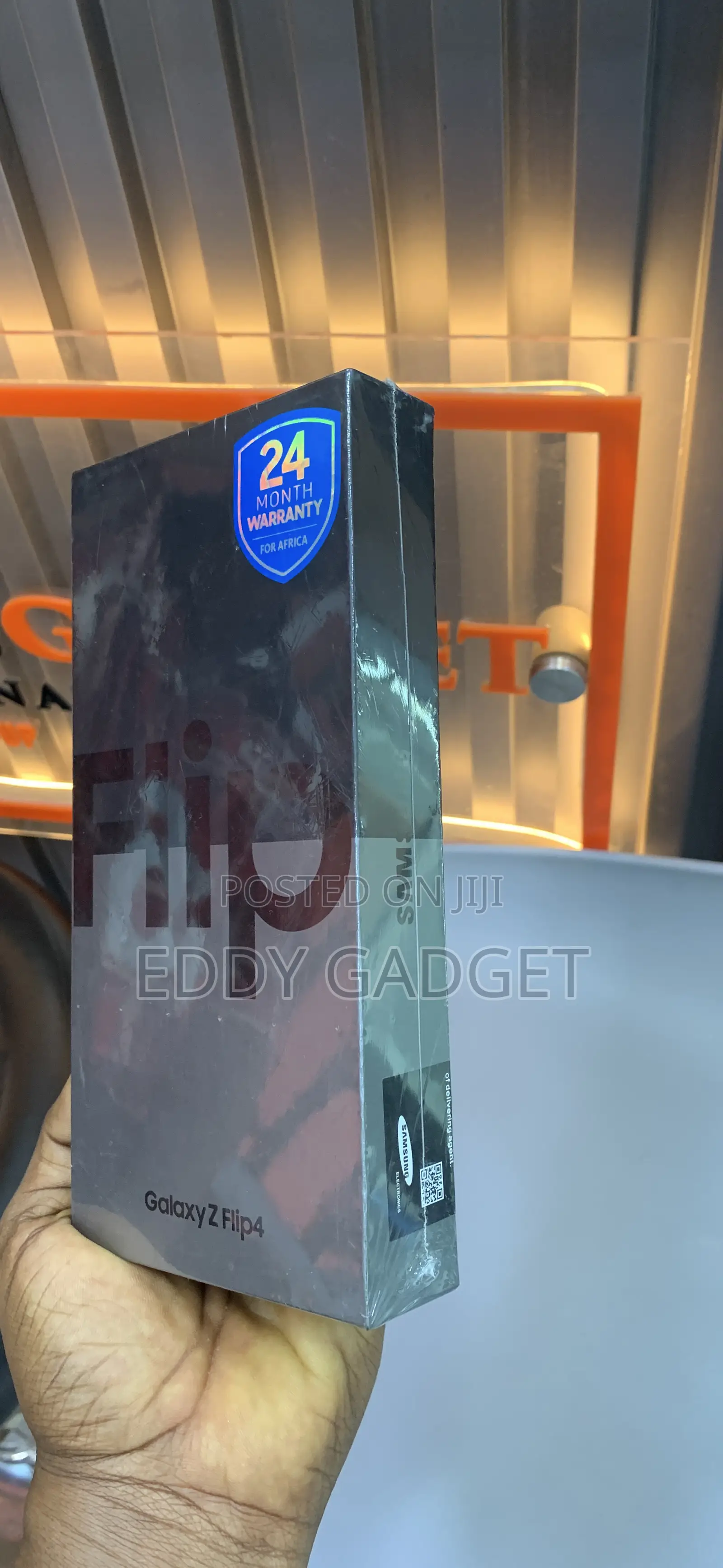 New Samsung Galaxy Z Flip4 256 GB