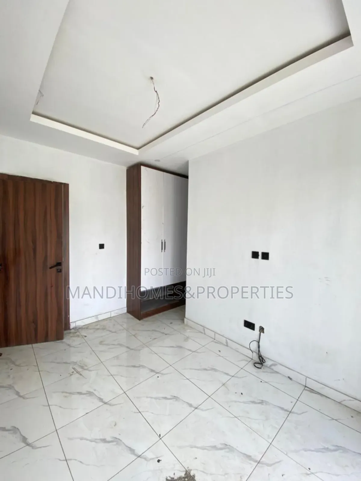 3bdrm Apartment in Agungi for sale
