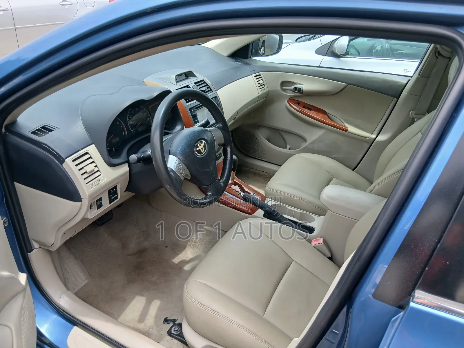 Toyota Corolla LE 4dr Sedan (1.8L 4cyl 4A) 2013 Blue