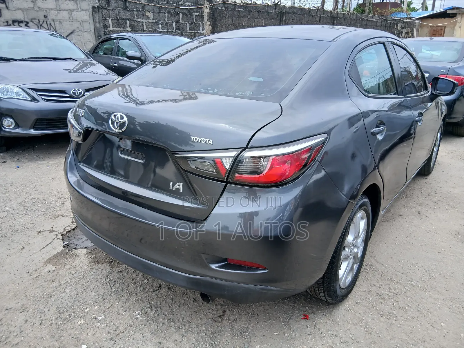 Toyota Yaris iA 1.5 FWD 2019 Gray