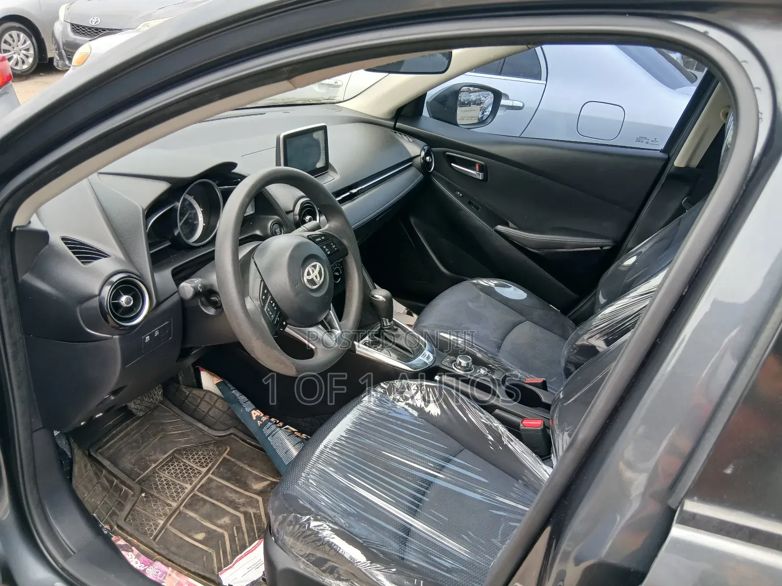 Toyota Yaris iA 1.5 FWD 2019 Gray