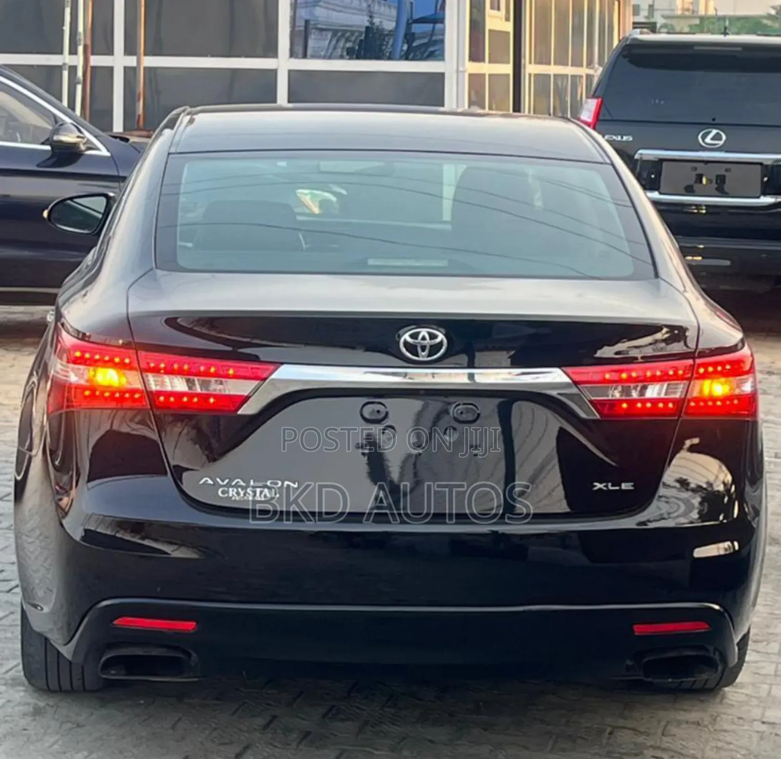 Toyota Avalon XLE 4dr Sedan (3.5L 6cyl 6A) 2014 Black