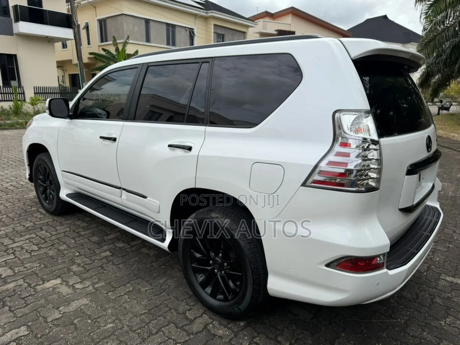 Lexus GX 460 Base 2018 White