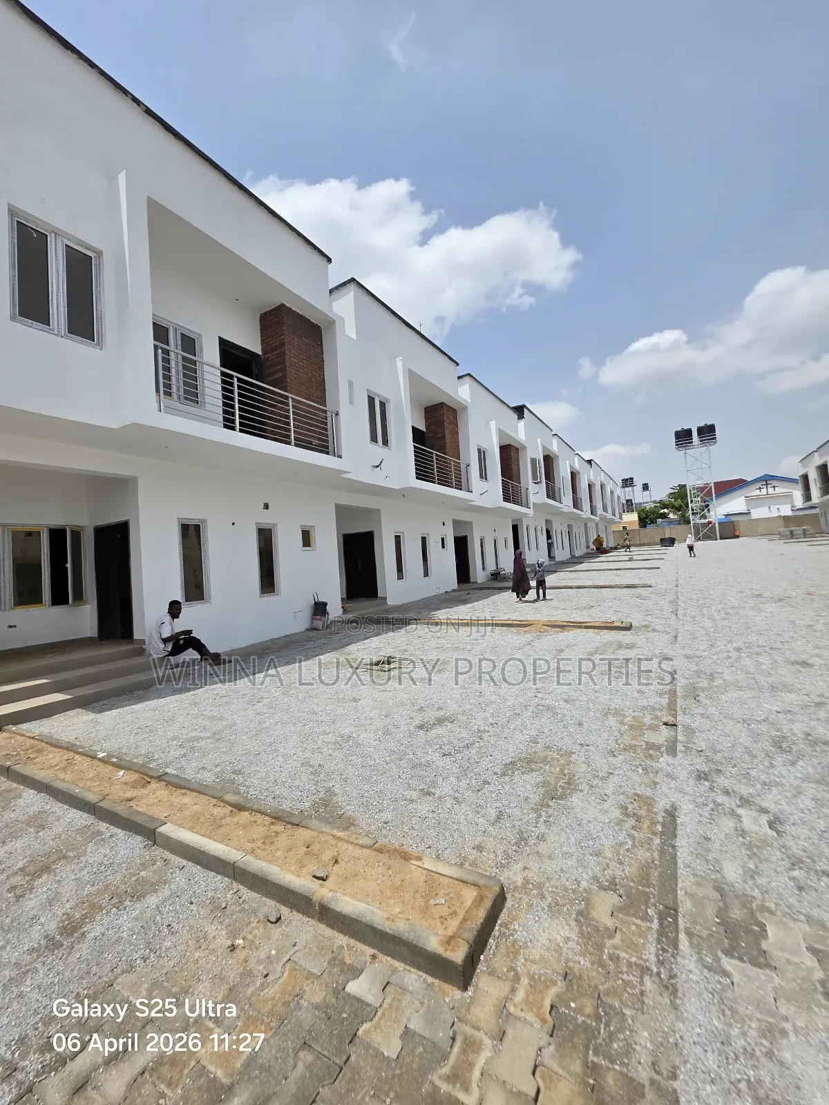 3bdrm Townhouse/Terrace in Esther Court, Lugbe District for Sale