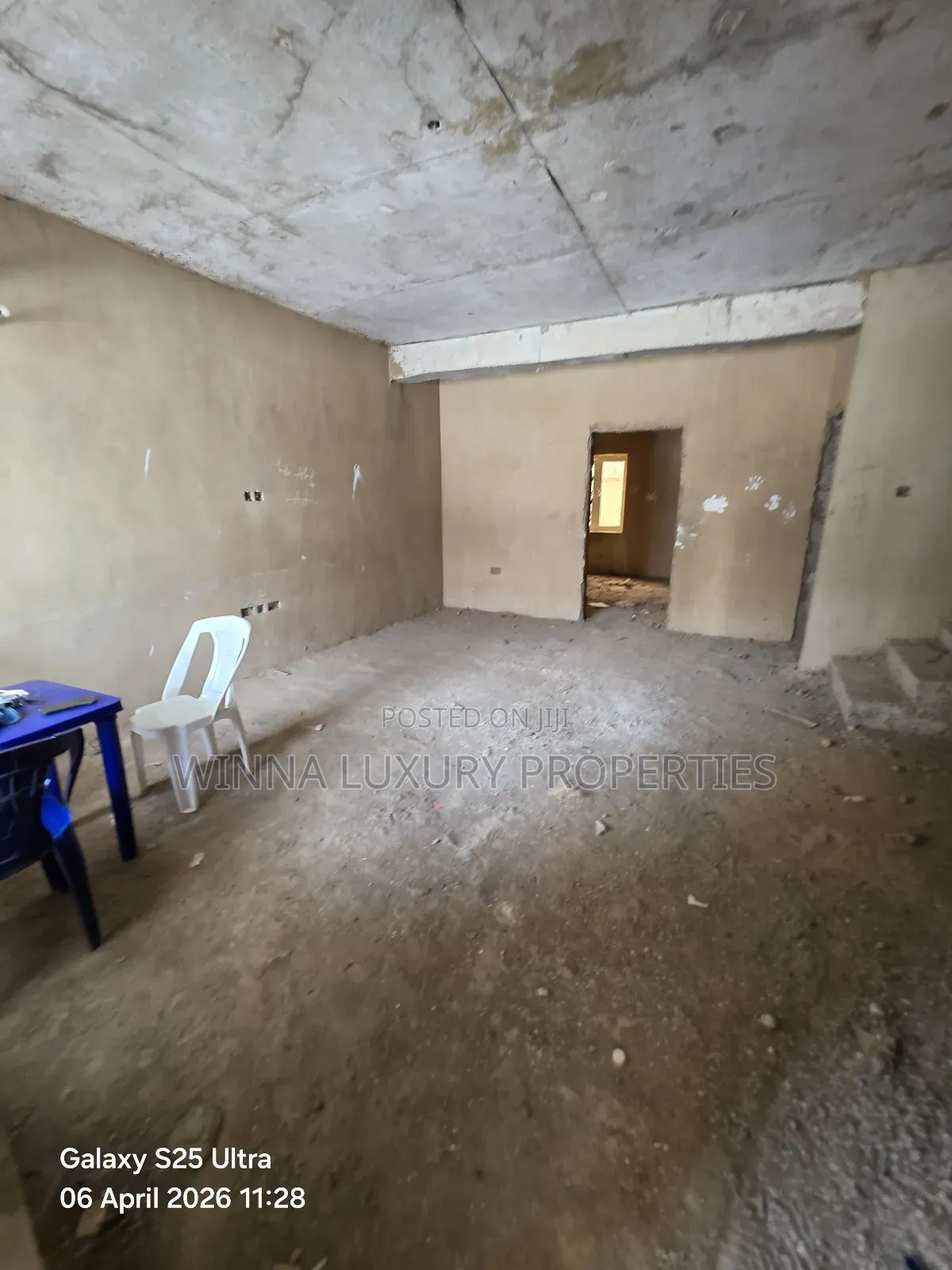 3bdrm Townhouse/Terrace in Esther Court, Lugbe District for Sale