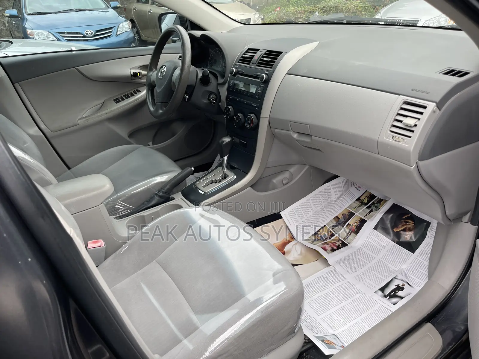 Toyota Corolla LE 4dr Sedan (1.8L 4cyl 4A) 2010 Gray