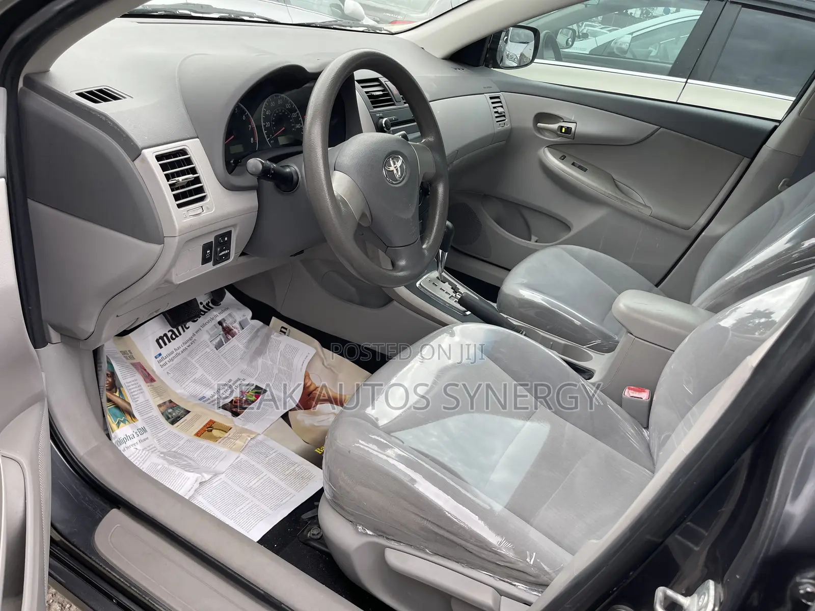 Toyota Corolla LE 4dr Sedan (1.8L 4cyl 4A) 2010 Gray