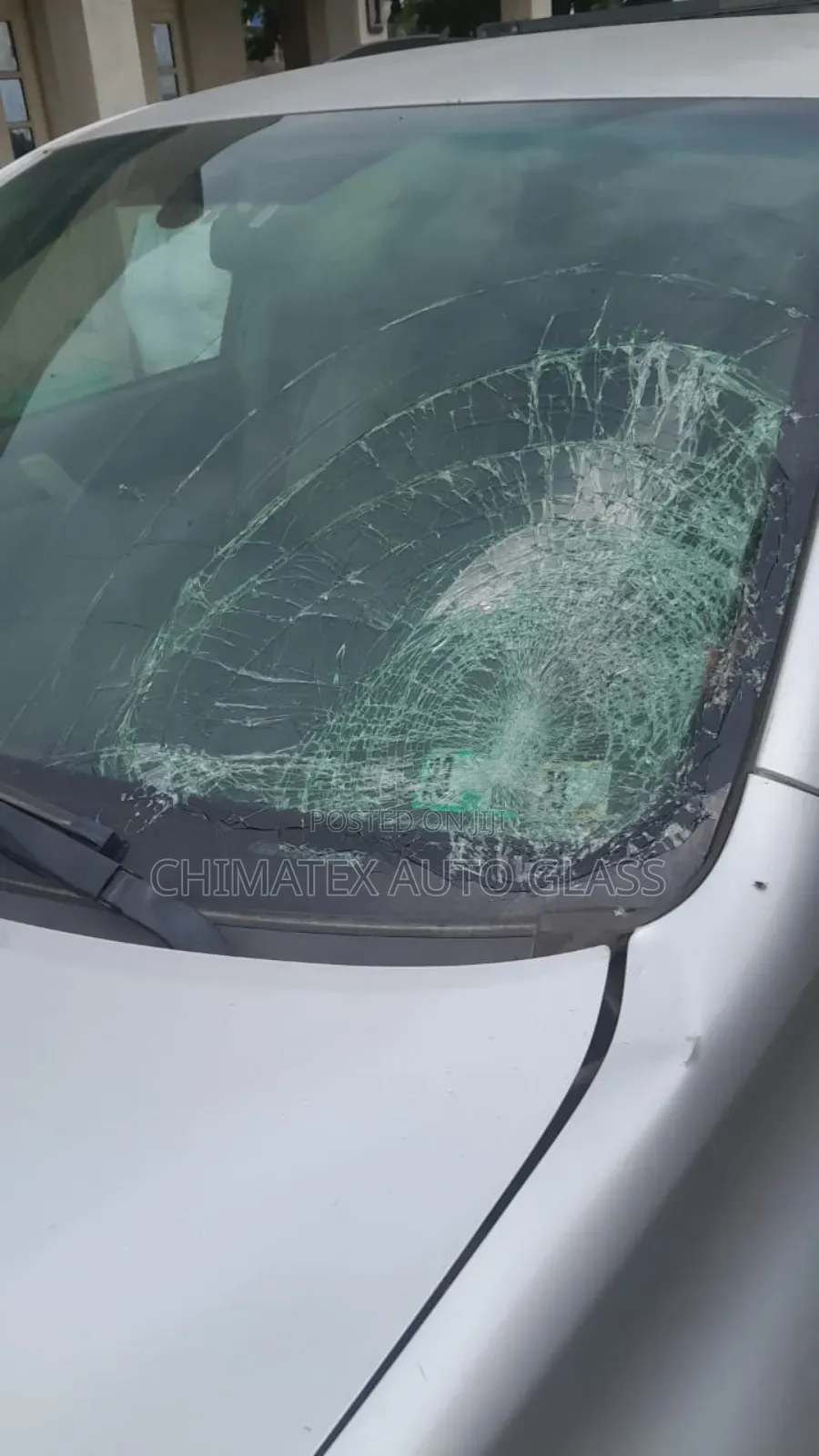 Toyota Highlander 2009 Windscreen Glass Available at Chimatex