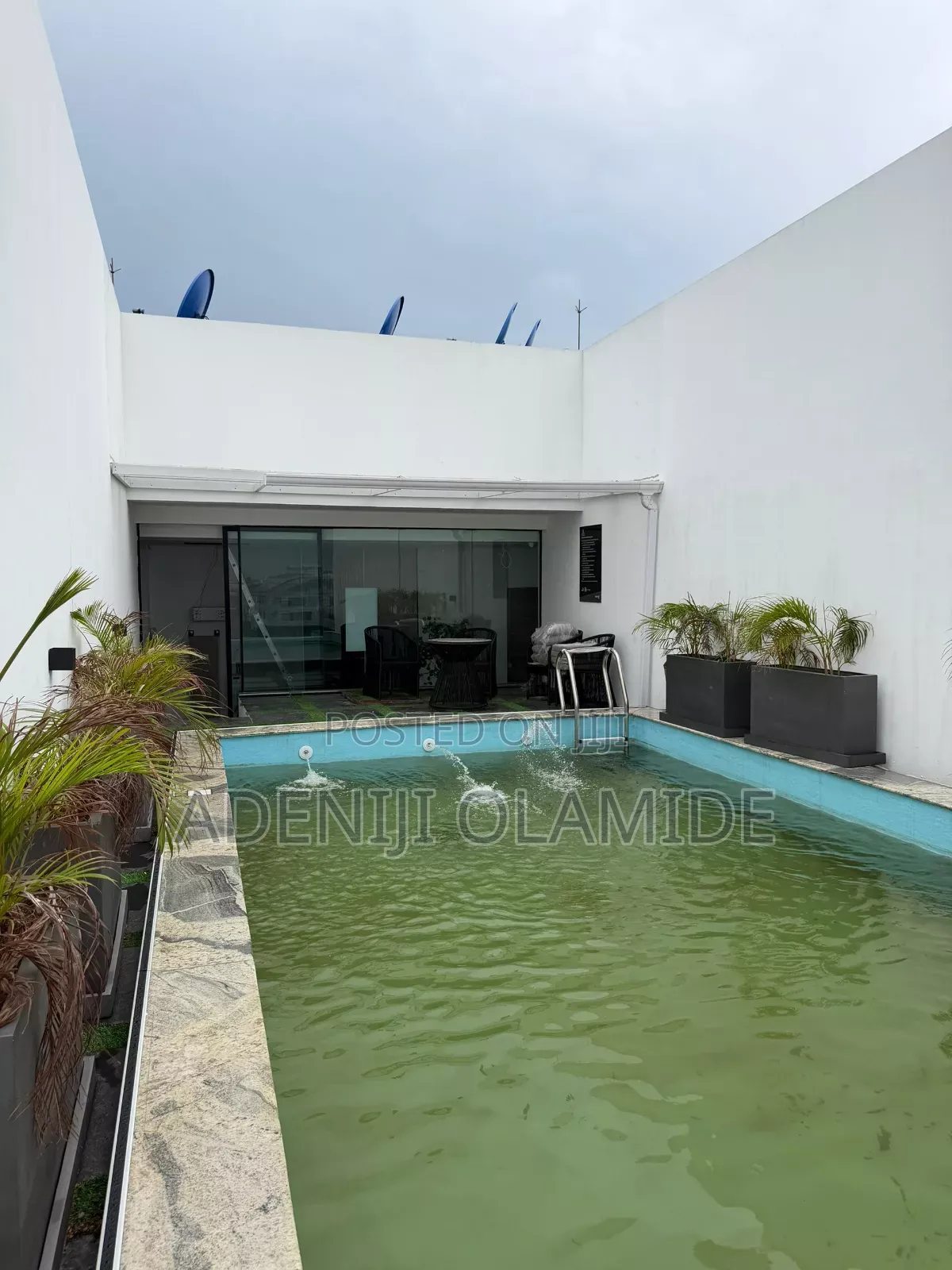 Furnished 2bdrm Apartment in Lekki for sale