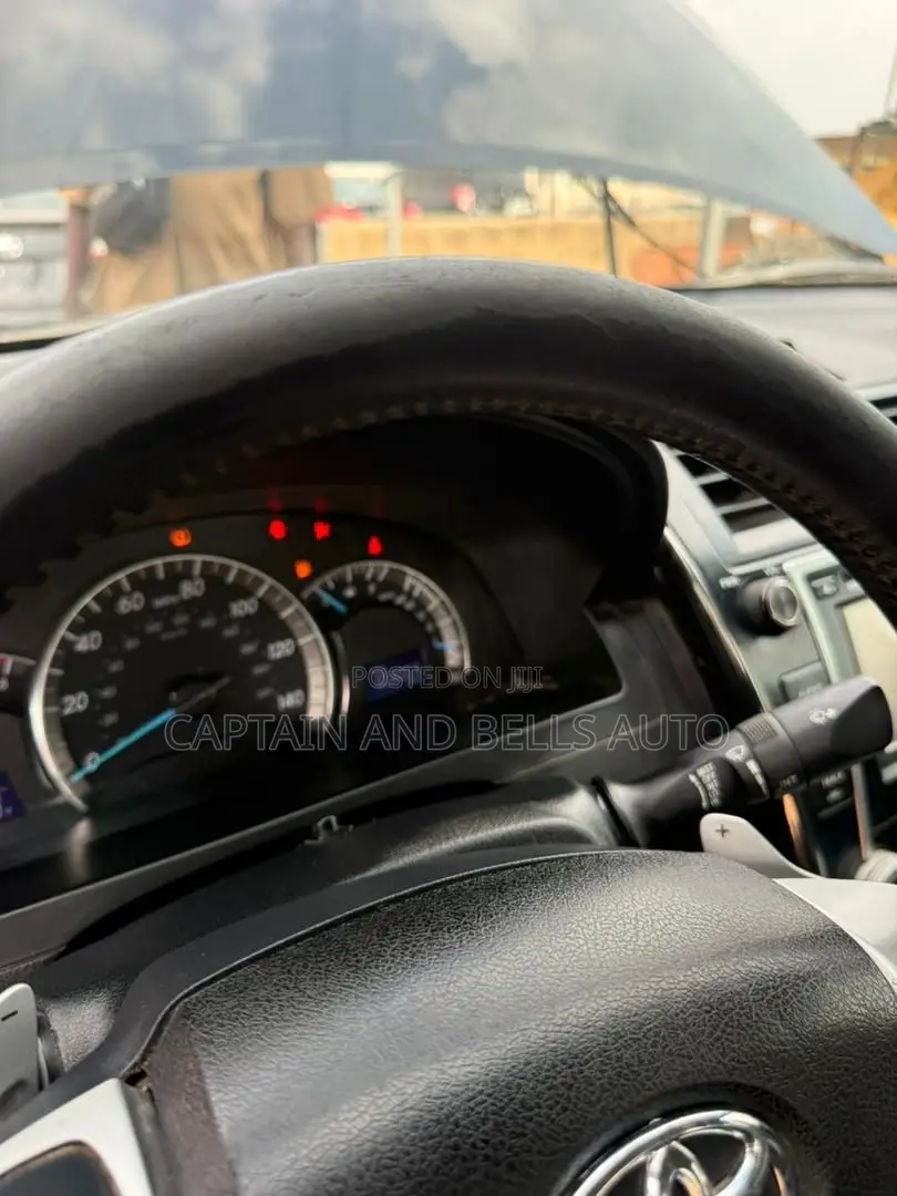 Toyota Camry SE 4dr Sedan (2.5L 4cyl 6A) 2013 Black