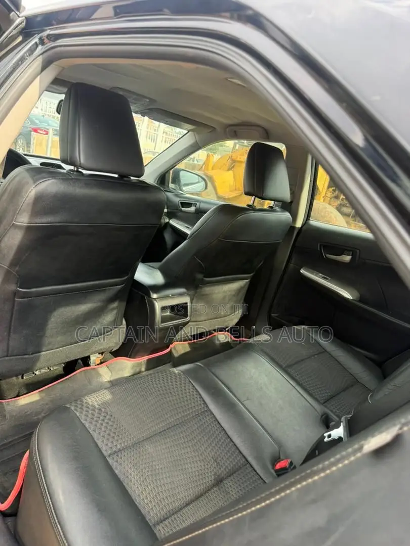 Toyota Camry SE 4dr Sedan (2.5L 4cyl 6A) 2013 Black
