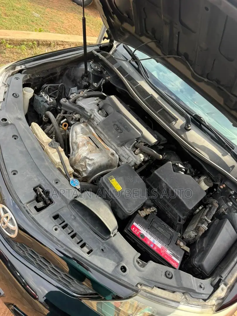 Toyota Camry SE 4dr Sedan (2.5L 4cyl 6A) 2013 Black