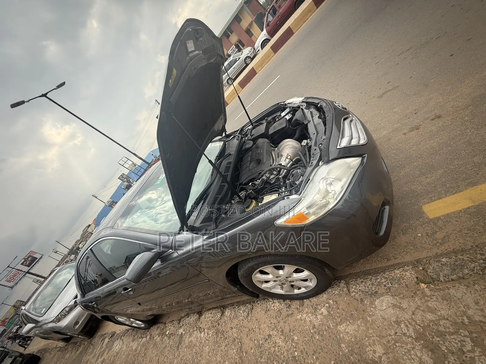 Toyota Camry LE 4dr Sedan (2.5L 4cyl 6A) 2011 Gray