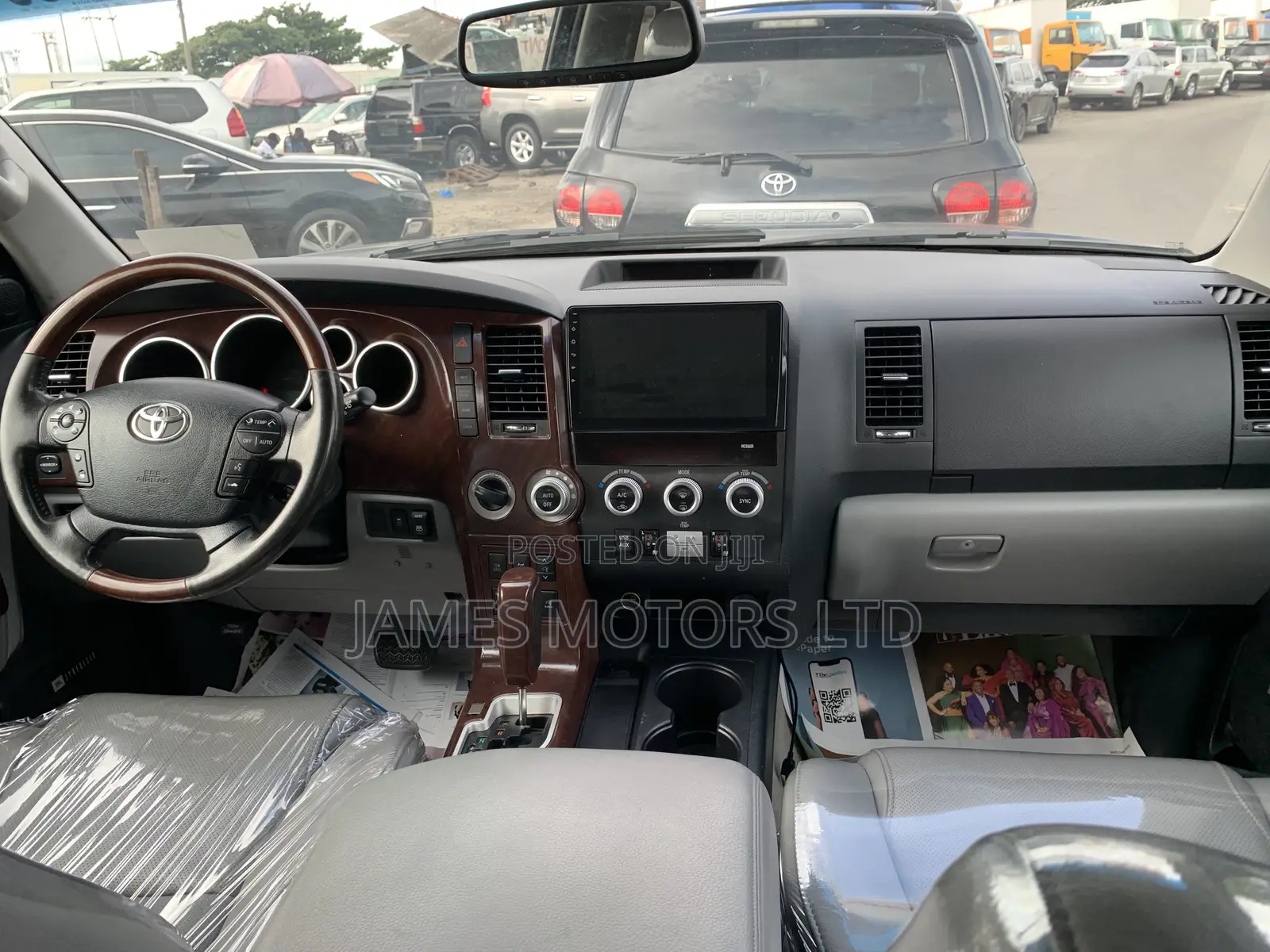 Toyota Sequoia 2015 Black