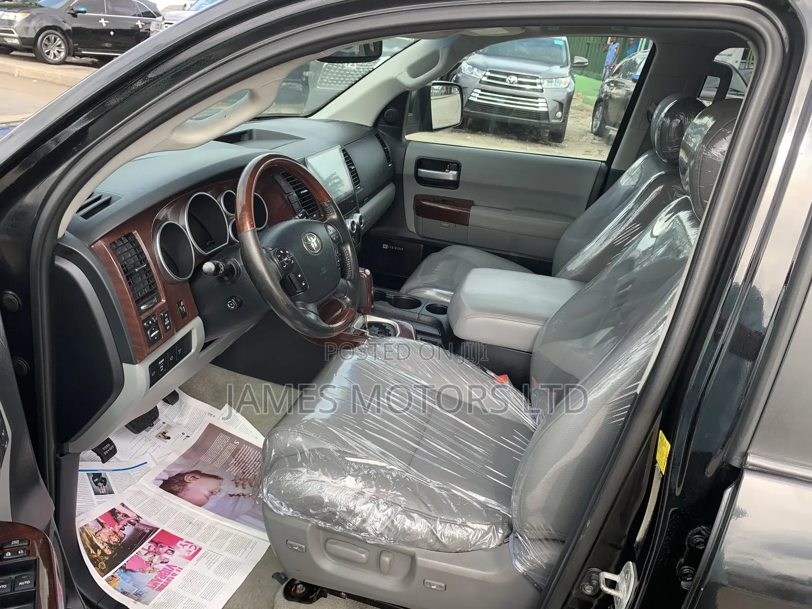 Toyota Sequoia 2015 Black