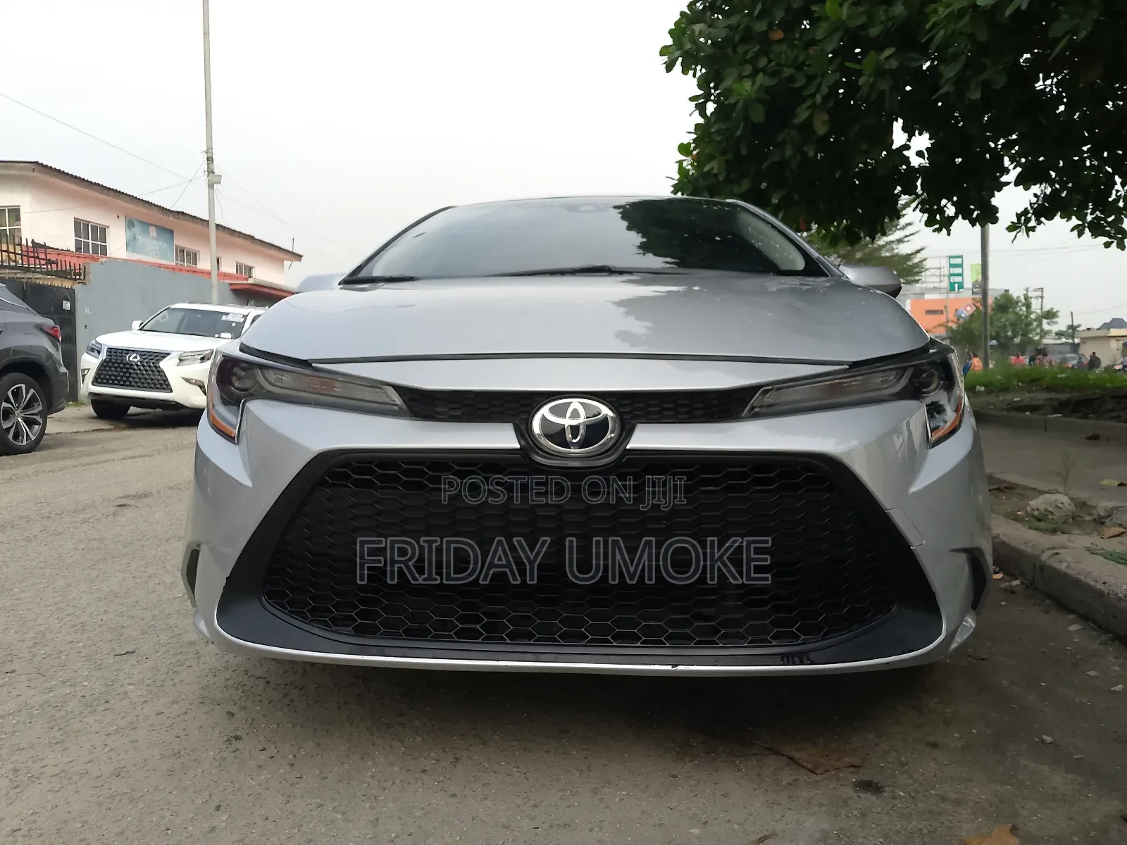Toyota Corolla LE 2022 Silver