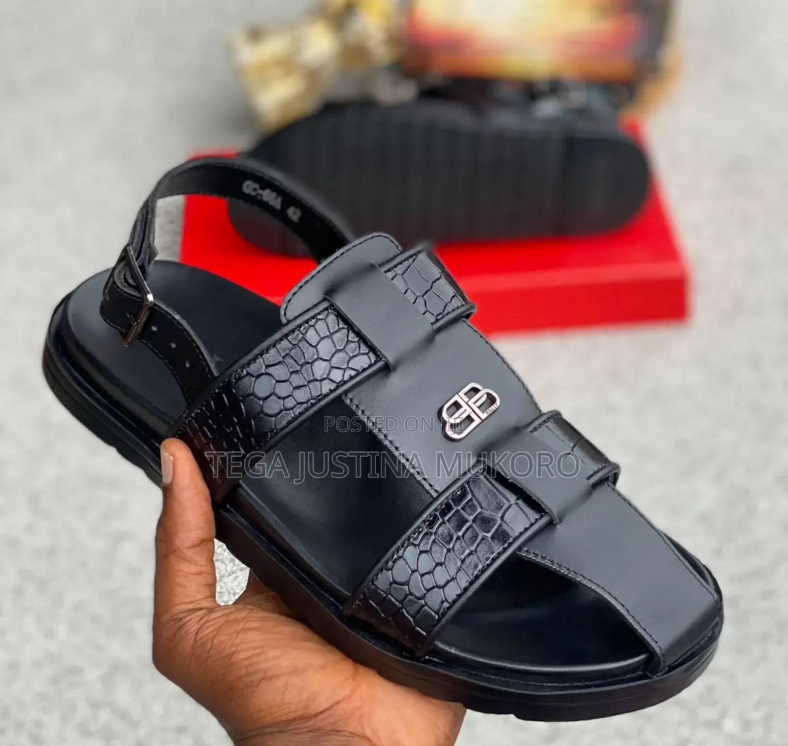 Latest Design Men's Buckle Closure Sandals