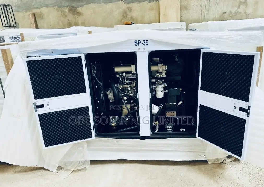 Uk Perkins Soundproof Generator 35kva Copper Coil