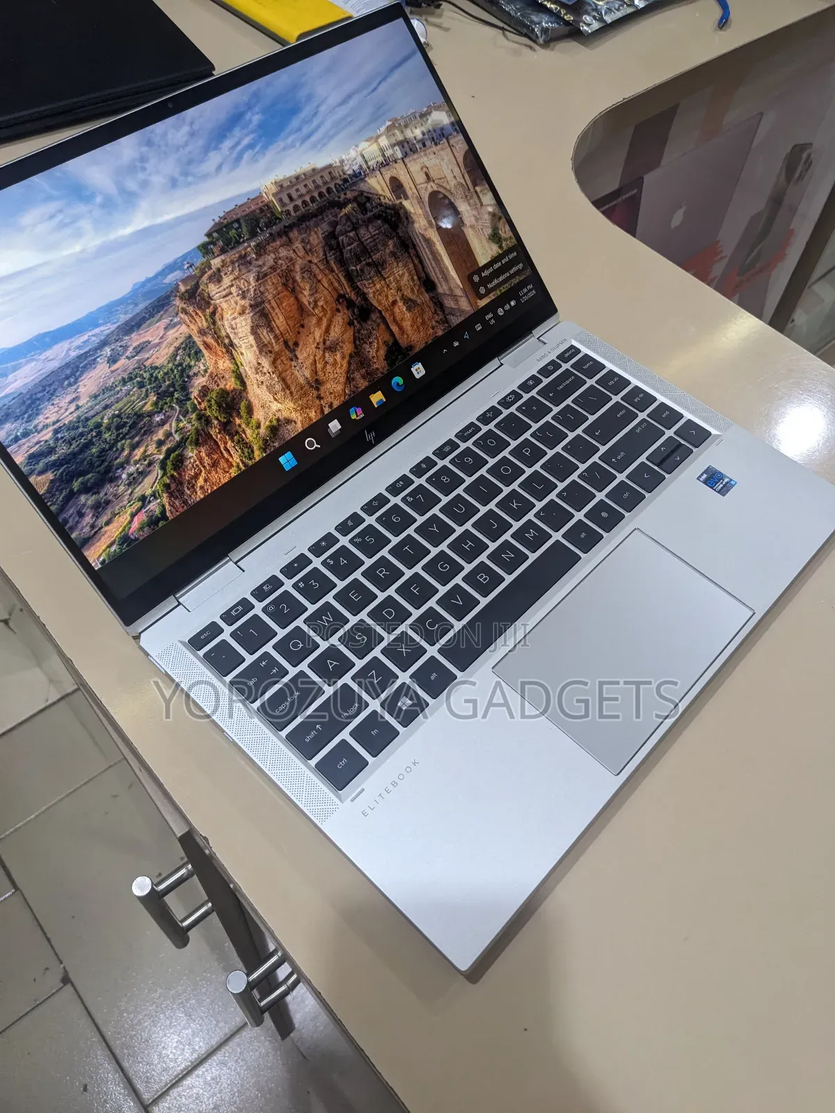 Laptop HP EliteBook 1040 G8 16GB Intel Core i5 SSD 256GB