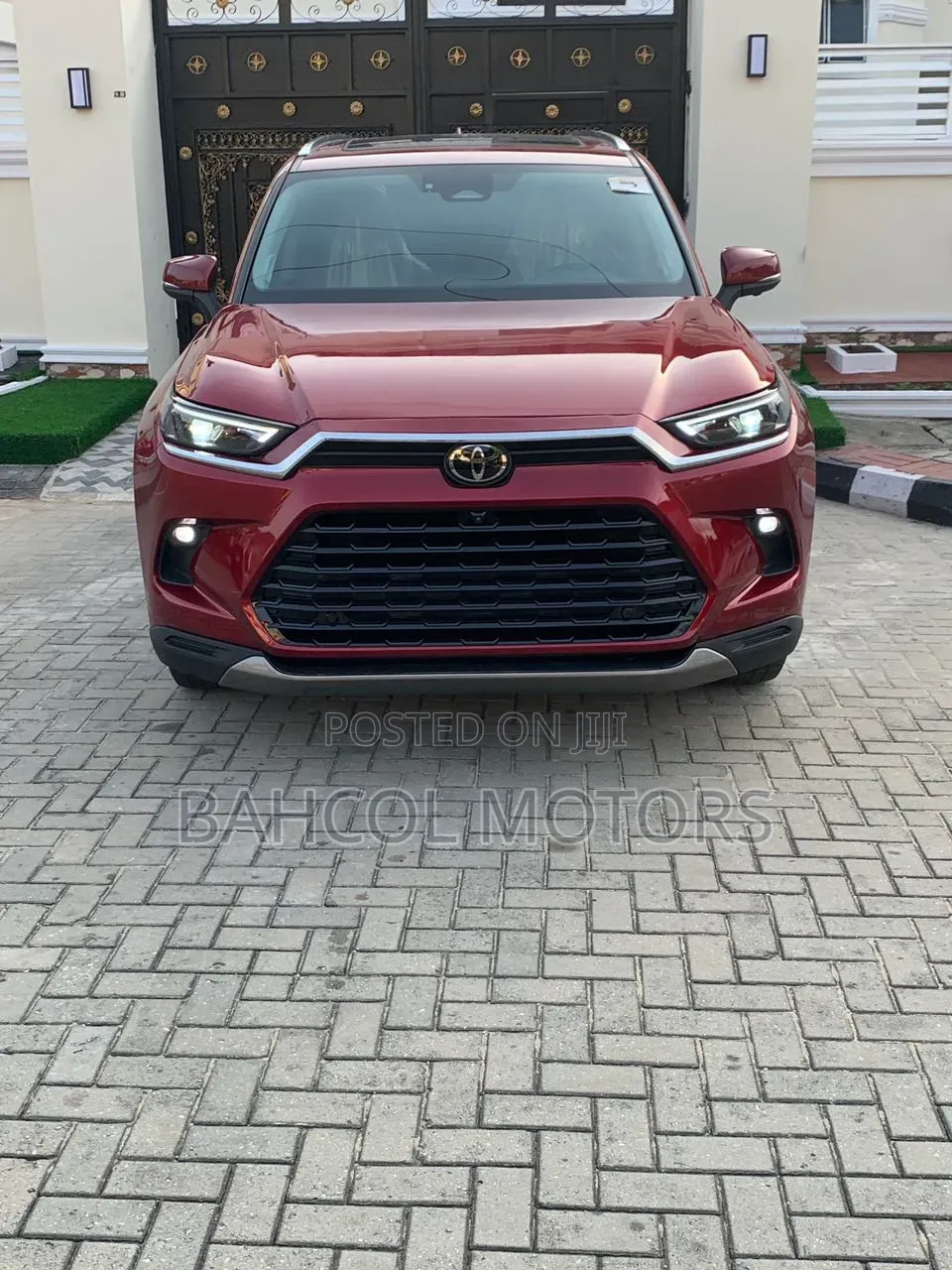 Toyota Grand Highlander Platinum AWD 2024 Red