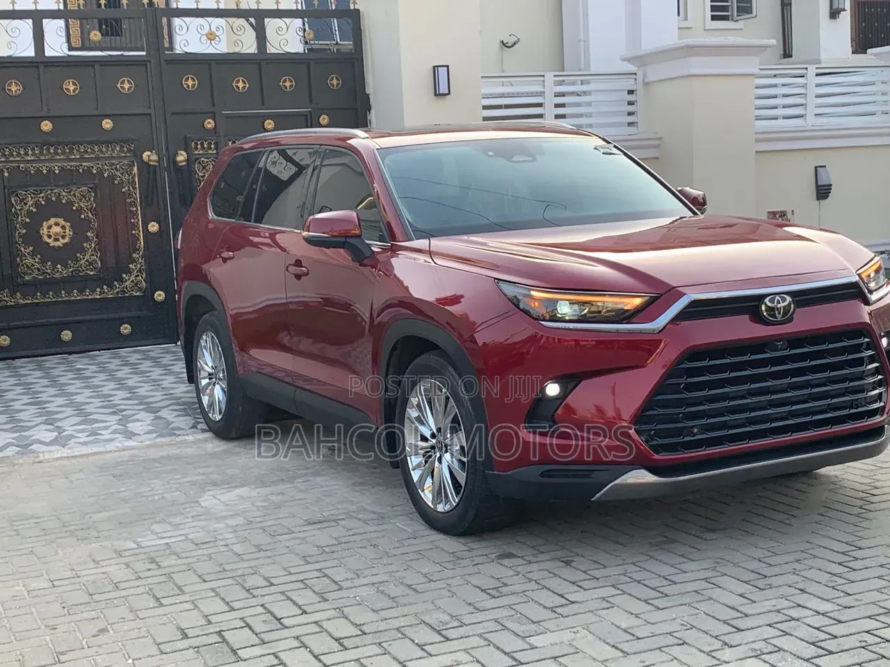 Toyota Grand Highlander Platinum AWD 2024 Red