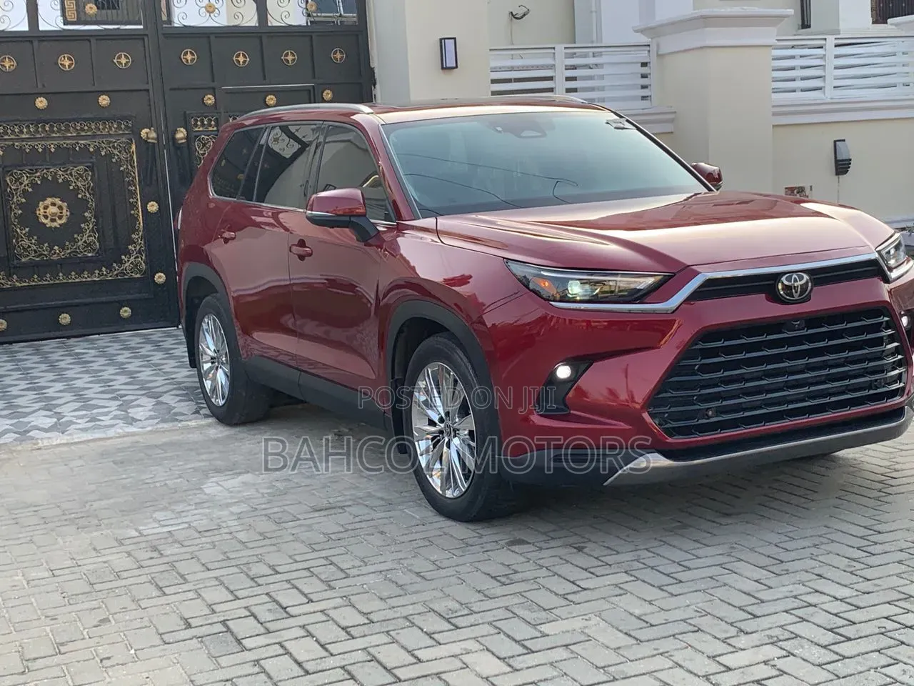 Toyota Grand Highlander Platinum AWD 2024 Red