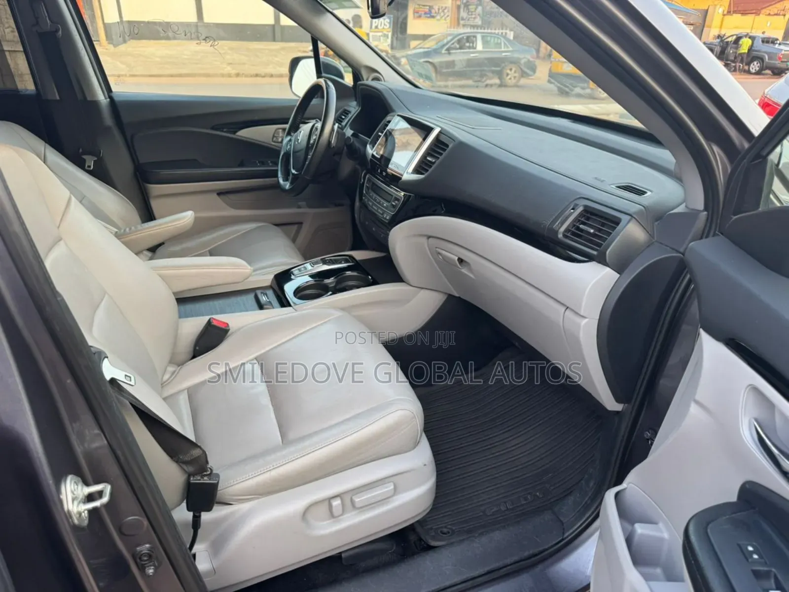 Honda Pilot Touring 4dr SUV 4WD (3.5L 6cyl 9A) 2016 Gray