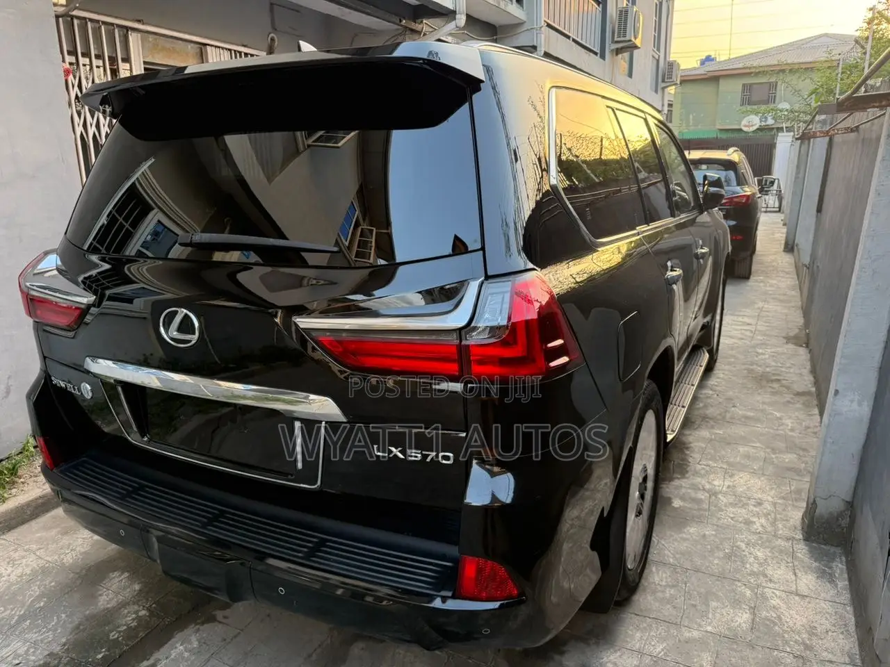 Lexus LX 570 AWD 2021 Black