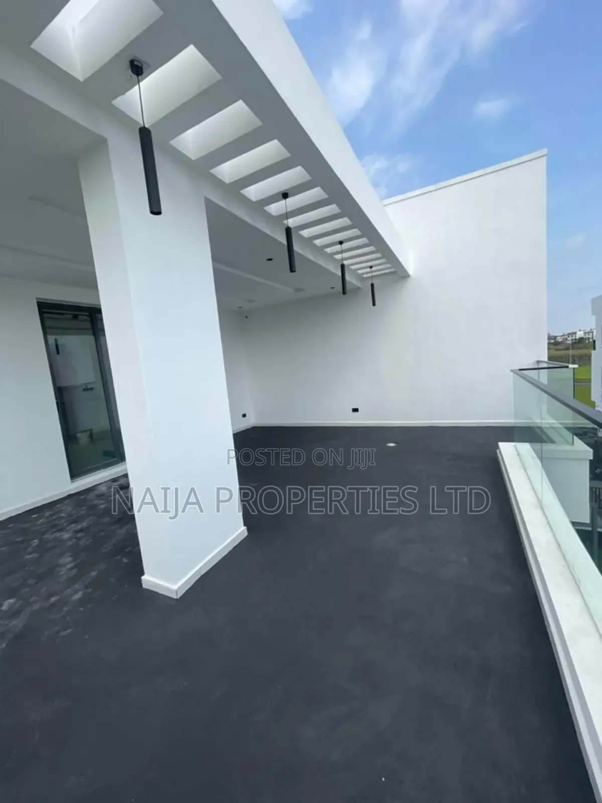 5bdrm Duplex in Cowrie Creek Estate, Ikate for rent