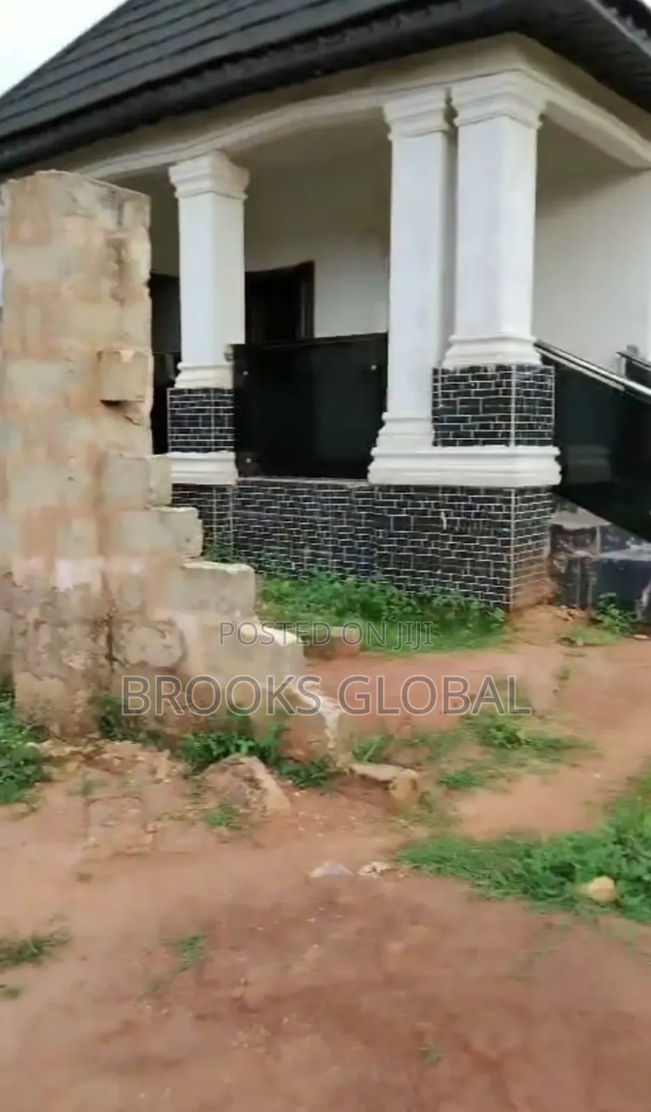 3bdrm Bungalow in Benin City for sale