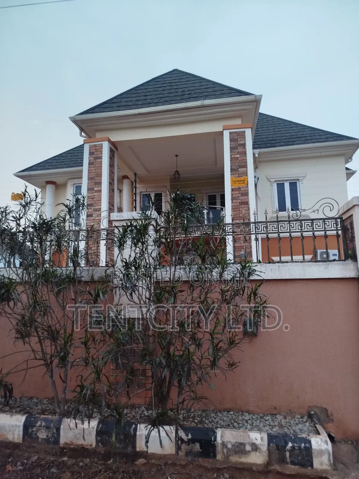 6bdrm Duplex in Independence Layout, Enugu for sale