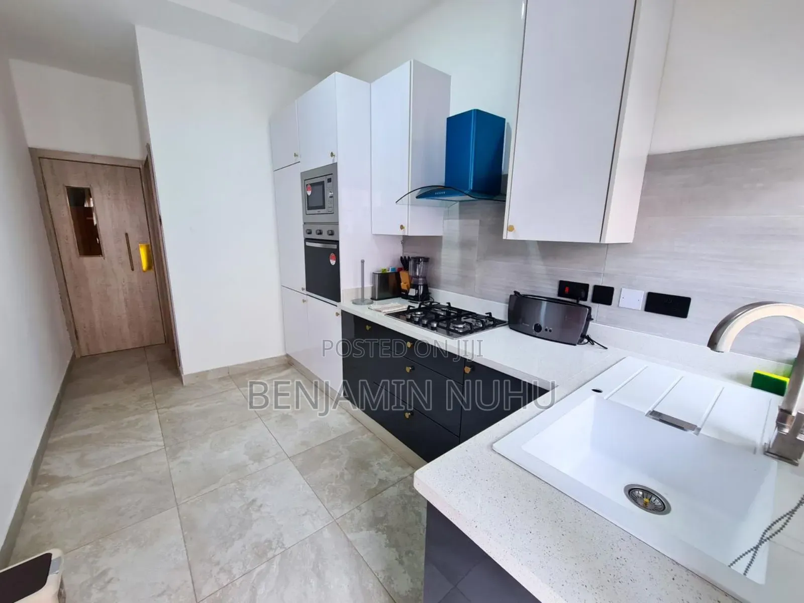 Furnished 3bdrm Apartment in Lekki Phase 1 for rent
