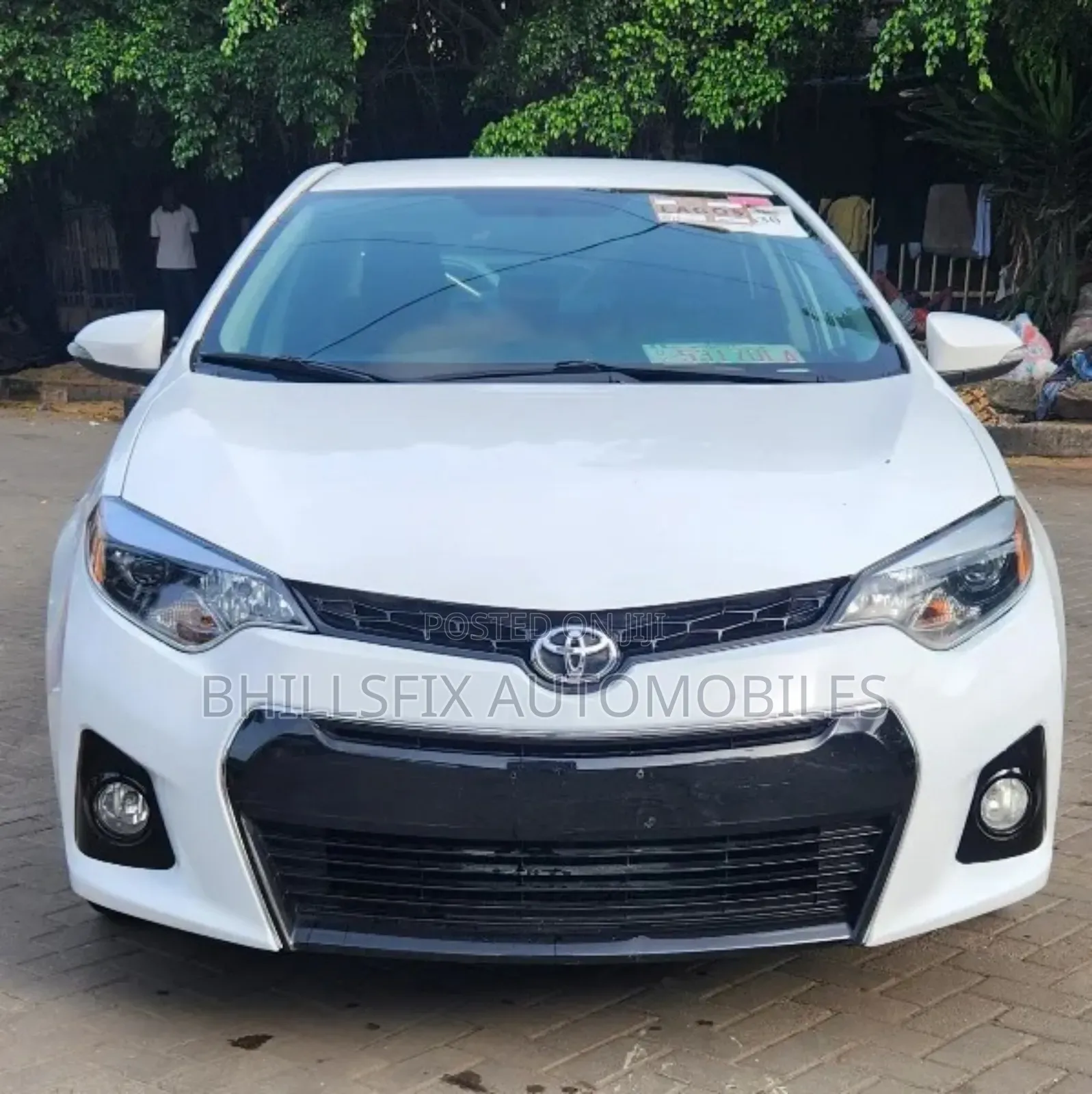 Toyota Corolla S 4dr Sedan (1.8L 4cyl CVT) 2014 White