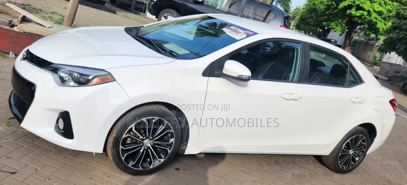 Toyota Corolla S 4dr Sedan (1.8L 4cyl CVT) 2014 White