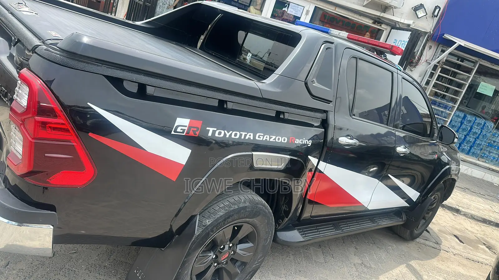Toyota Hilux SR 4x4 2015 Black