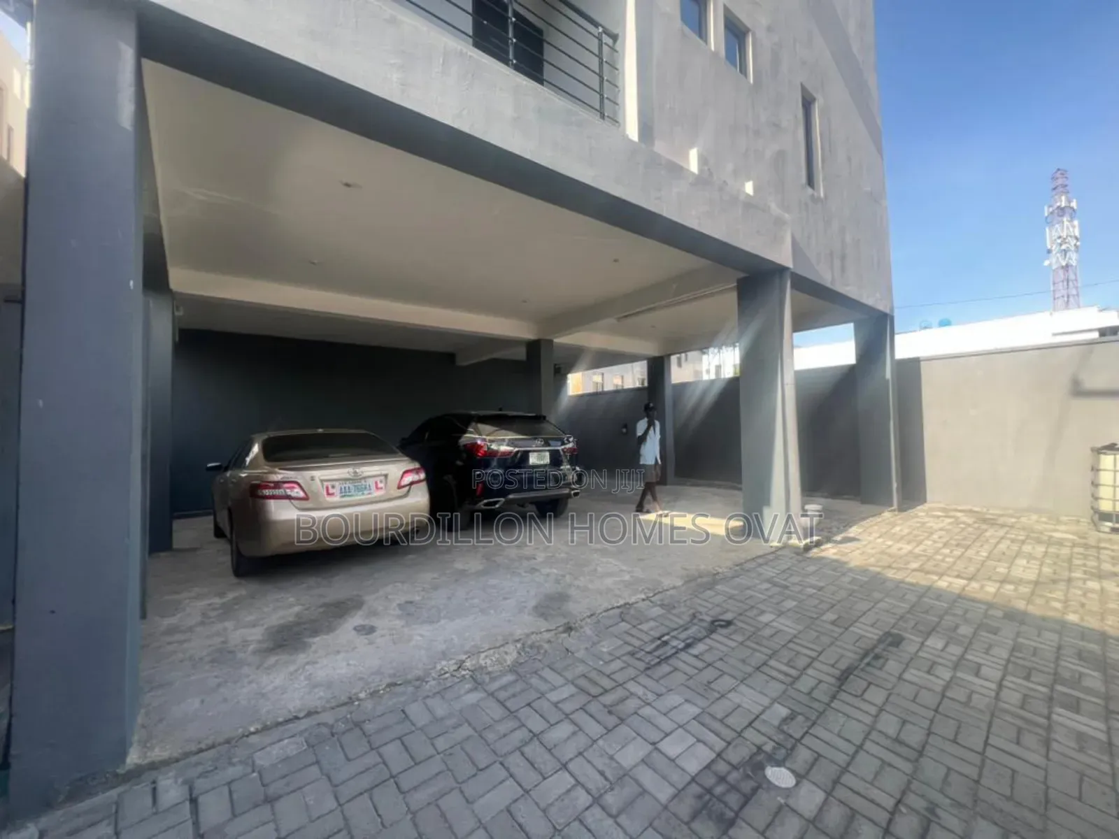 2bdrm Apartment in Ologolo Lekki Lagos for sale