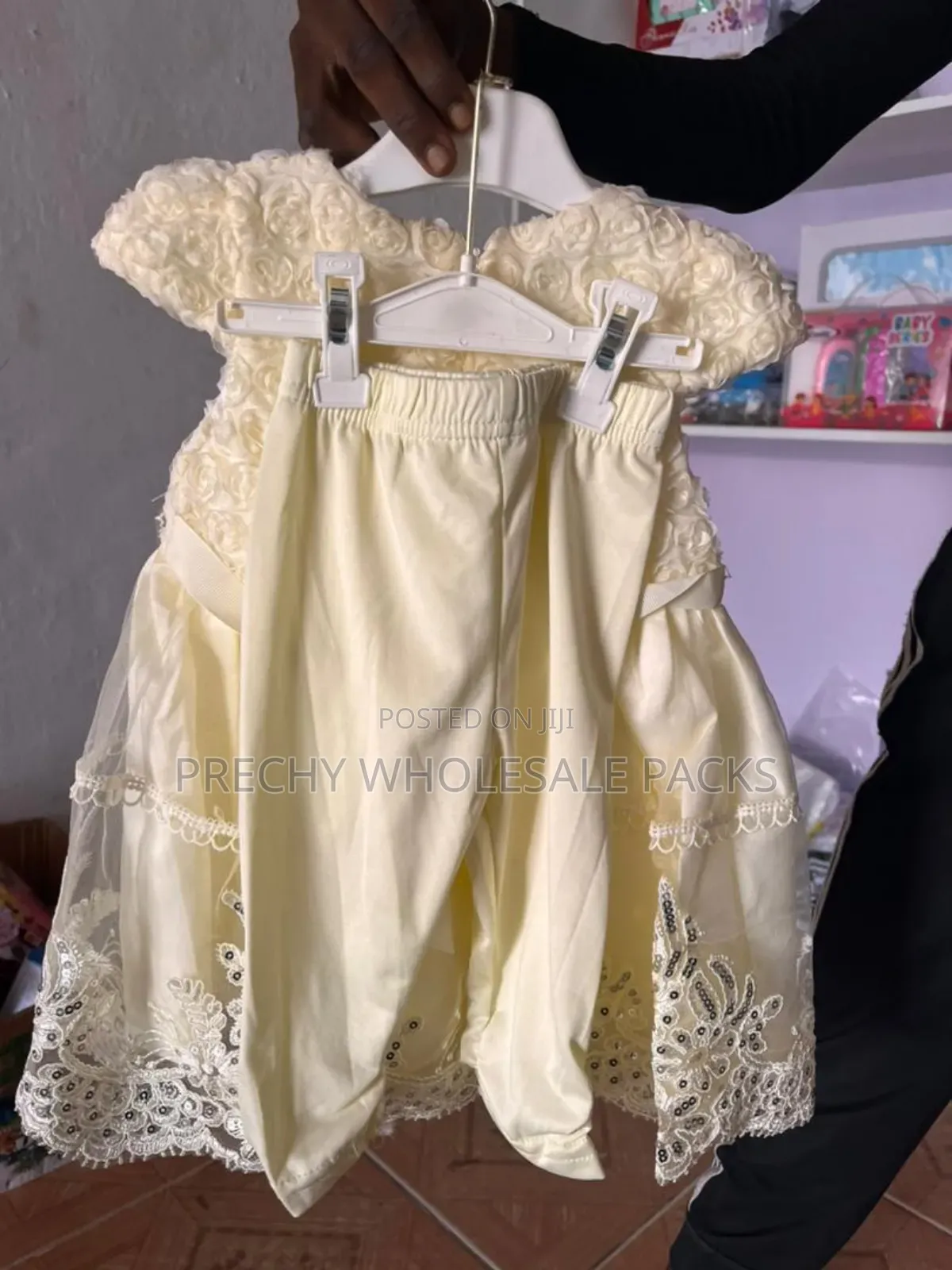 Infant Gown With Leggings