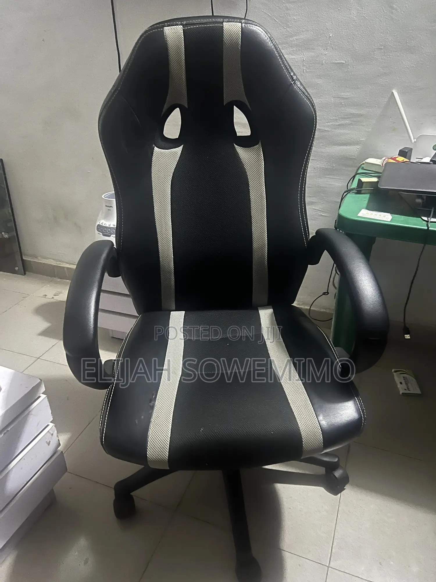 Gaming Chair + Plastic Chair Table | Neatly Used
