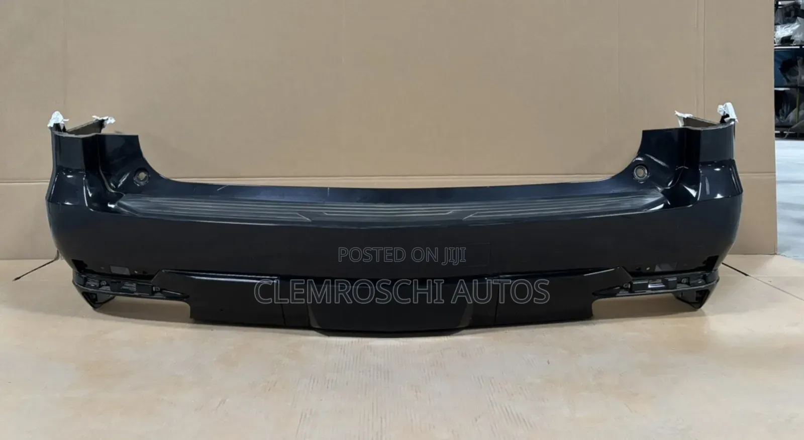 High Quality Certified Complete Brand New Rear Bumper Escalade Iq 2025