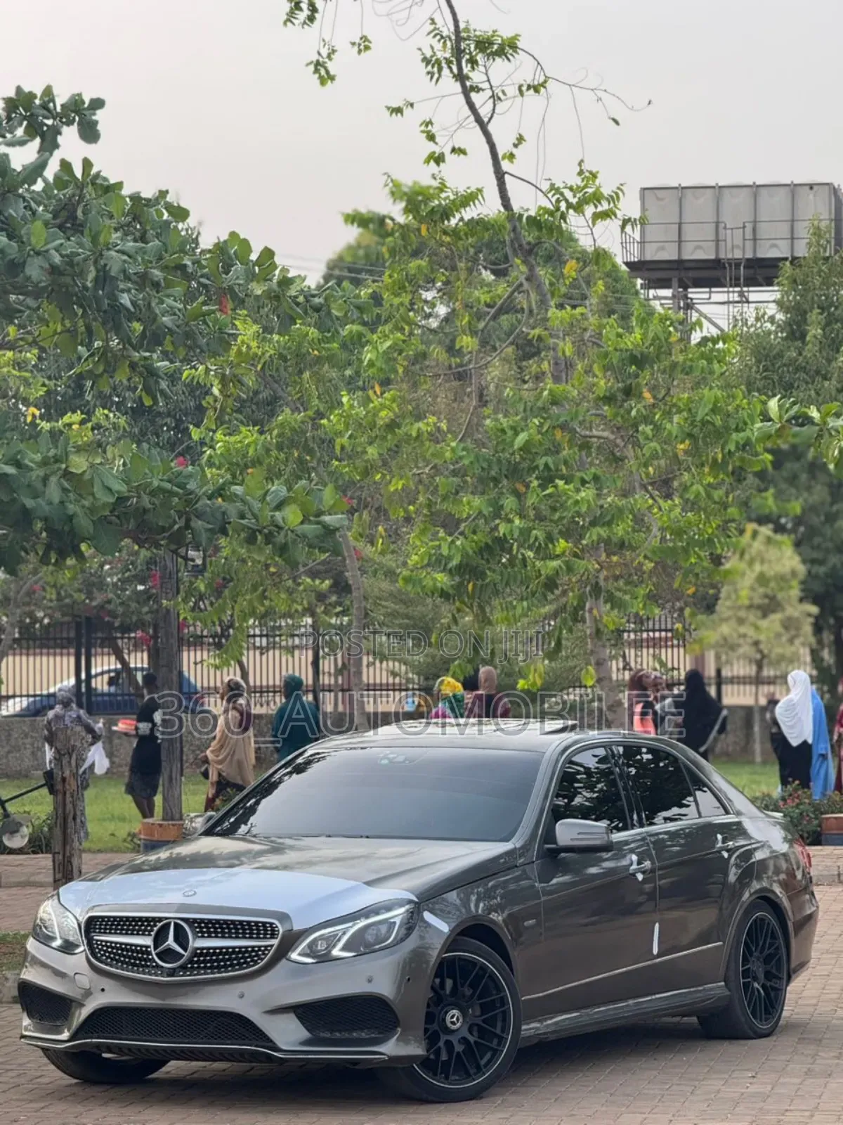 Mercedes-Benz E350 Base BlueTec Sedan RWD (3.0L 6cyl 7A) 2013 Gray