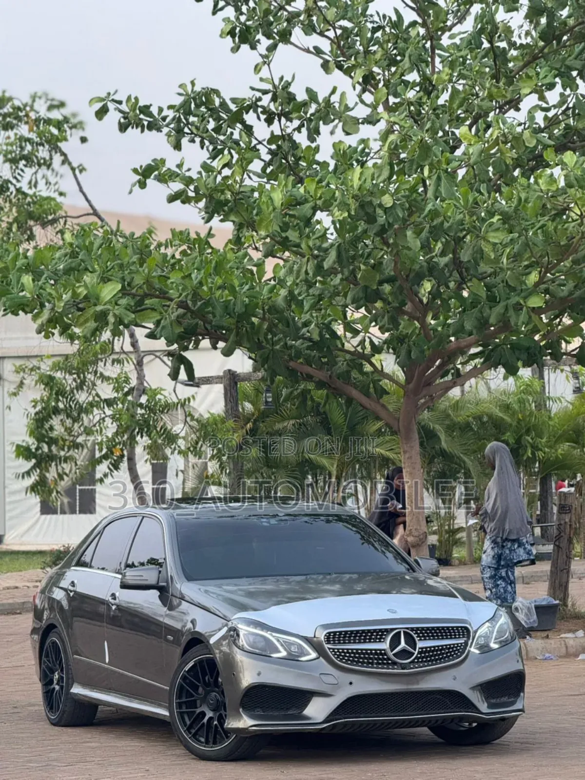 Mercedes-Benz E350 Base BlueTec Sedan RWD (3.0L 6cyl 7A) 2013 Gray