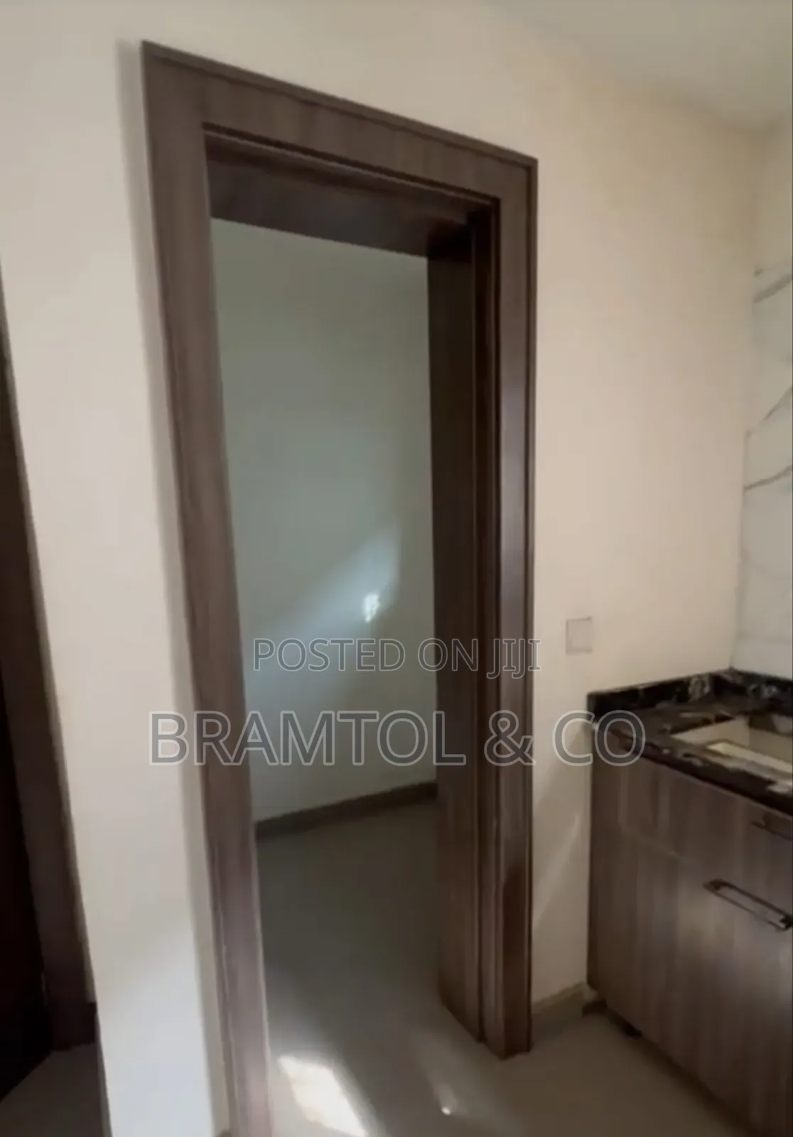 3bdrm Block of Flats in Idu Industrial for rent