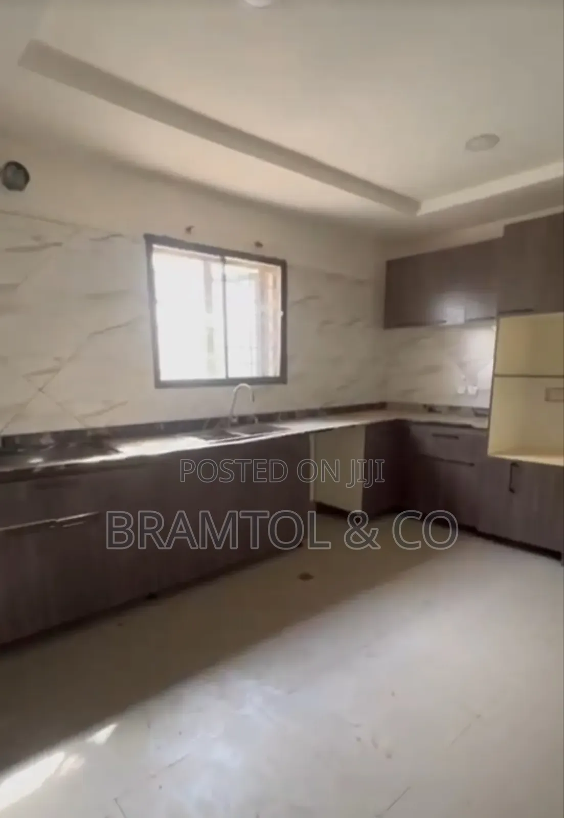 3bdrm Block of Flats in Idu Industrial for rent