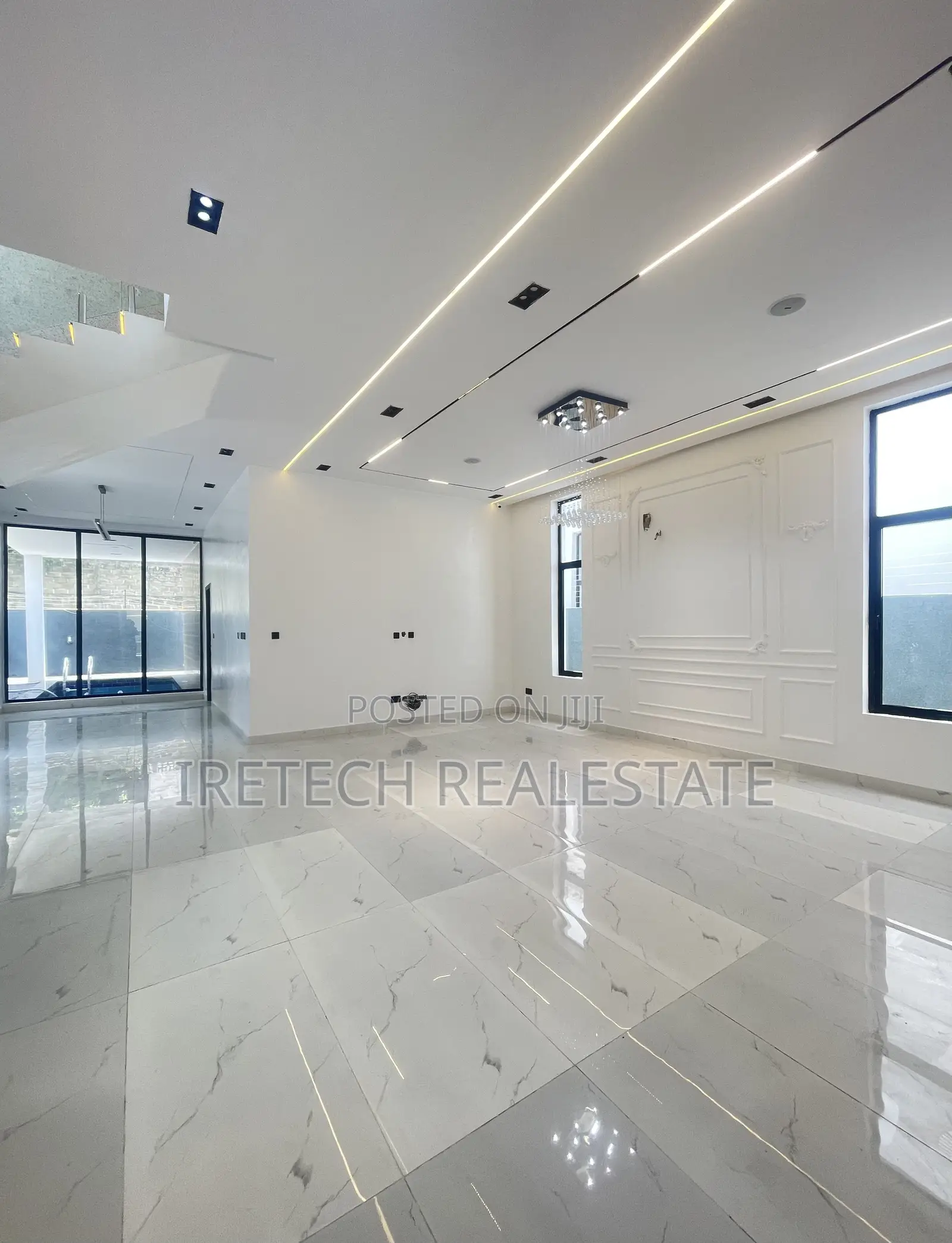 5bdrm Duplex in Chevron Call To for sale