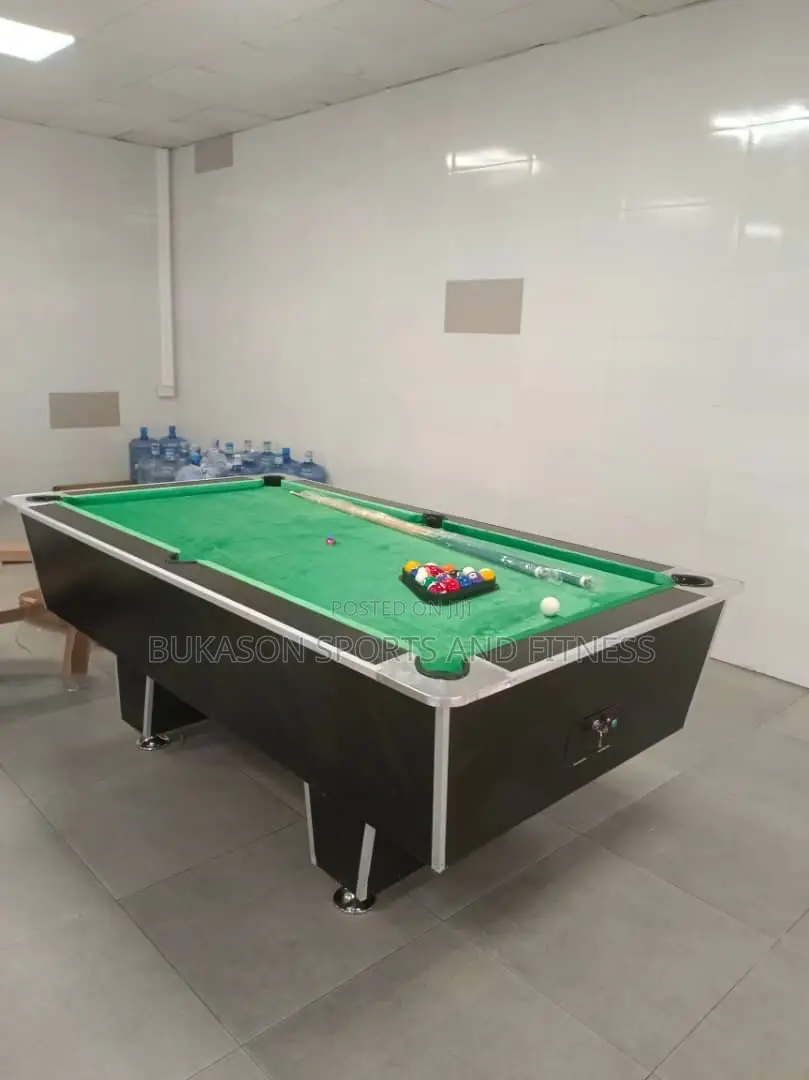 Low Cost Local Snooker With Accessories
